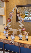 Charger l'image dans la galerie, Boule de Noël garnis de fritures